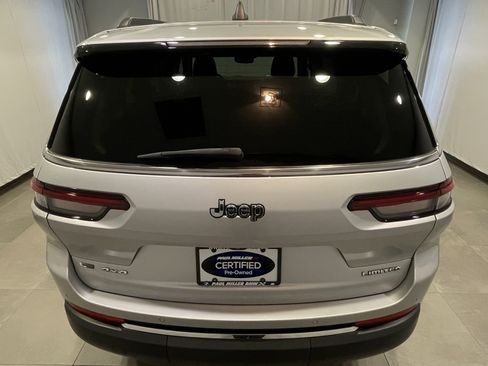 Used 2022 Jeep Grand Cherokee L Limited AWD/4WD image 6