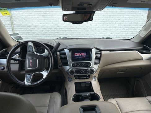 Used 2019 GMC Yukon XL SLT w/ Open Road Package RWD image 9