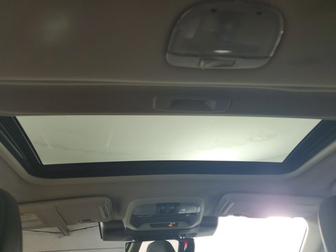 Used 2025 Subaru Crosstrek 2.0i Premium image 16