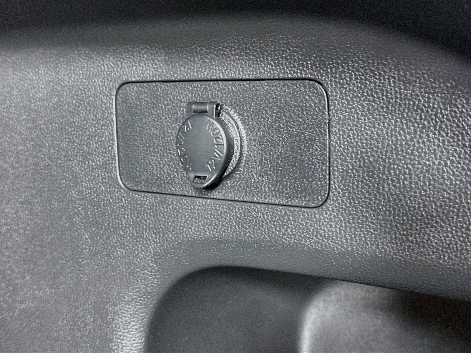 Certified 2025 Toyota RAV4 XLE AWD/4WD image 38
