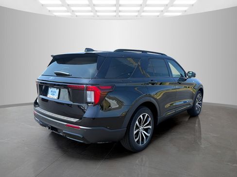 New 2026 Ford Explorer ST-Line w/ Premium Package RWD image 3