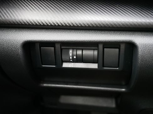 Used 2025 Subaru Crosstrek 2.5i Premium AWD/4WD image 26