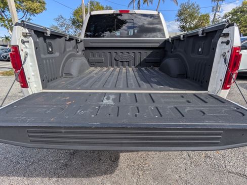 Used 2016 Ford F150 Lariat w/ Equipment Group 502A Luxury image 11