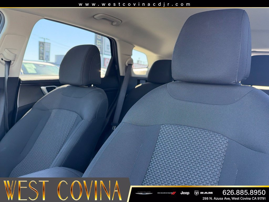 Used 2026 Kia Sportage LX FWD image 21