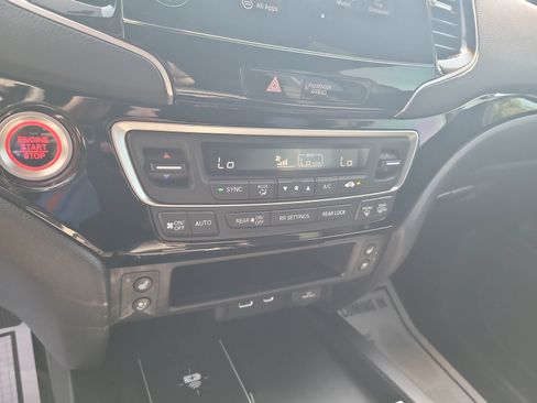 Certified 2024 Honda Passport Black Edition image 20