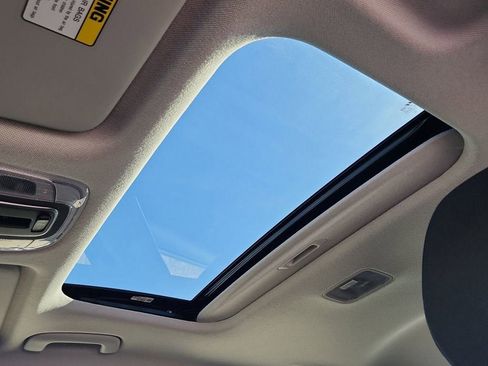 Used 2024 Hyundai Elantra SEL w/ Convenience Package image 20