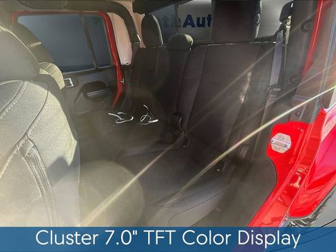 Used 2023 Jeep Gladiator Willys image 24