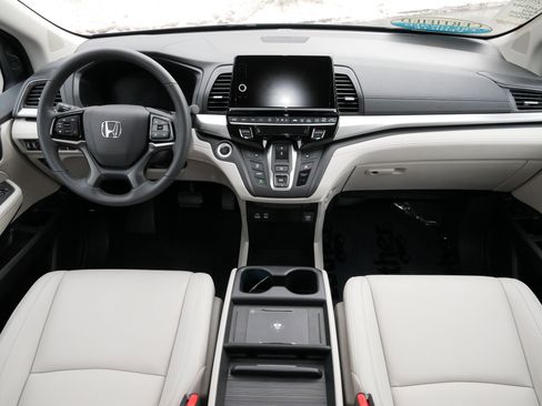 Certified 2026 Honda Odyssey EX-L image 10