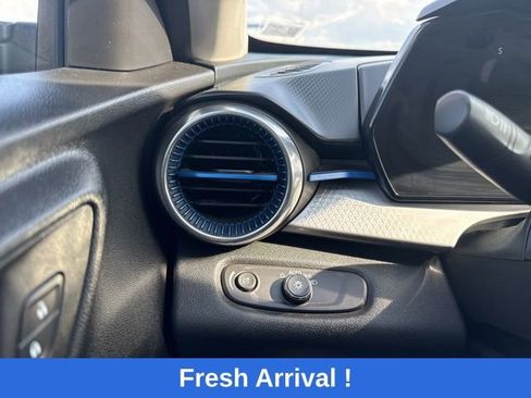 Used 2024 Chevrolet Trax LT FWD image 9
