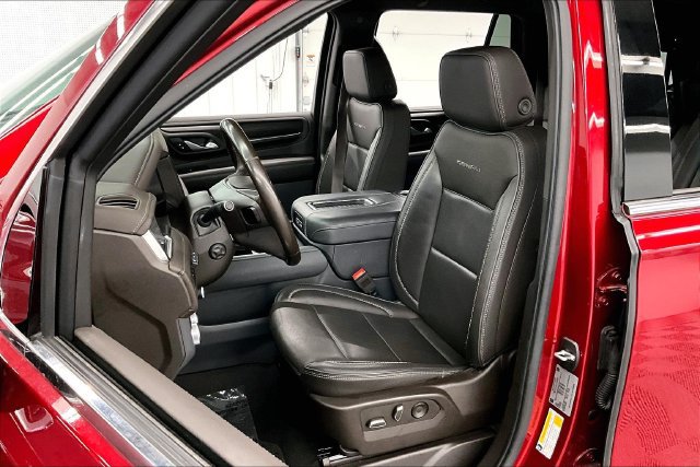 Used 2022 GMC Yukon Denali AWD/4WD image 23