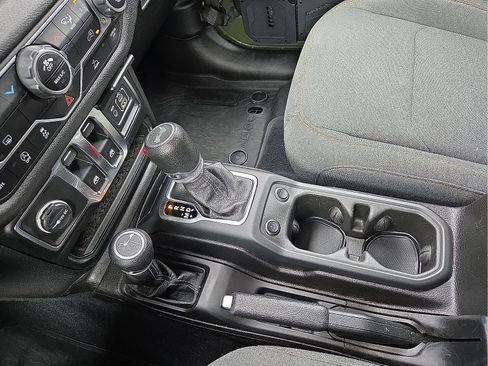 Used 2024 Jeep Wrangler Sport S image 25