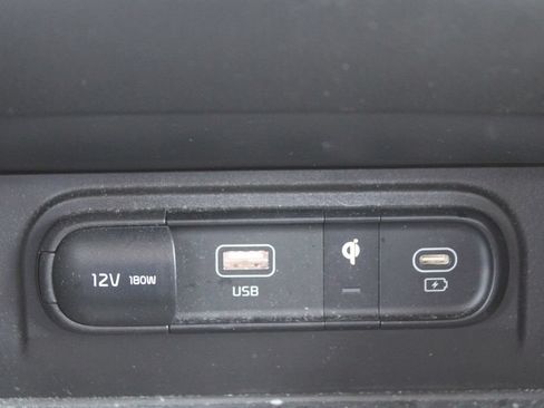Certified 2023 Kia Sportage SX FWD image 40