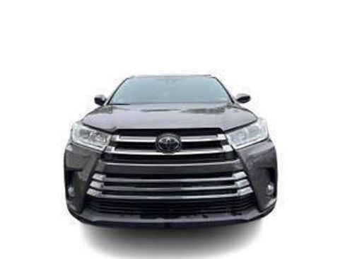 Used 2019 Toyota Highlander XLE image 1