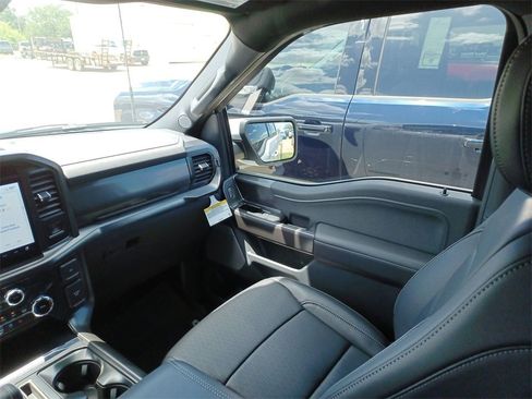 New 2025 Ford F150 Lariat w/ Equipment Group 501A Mid image 11