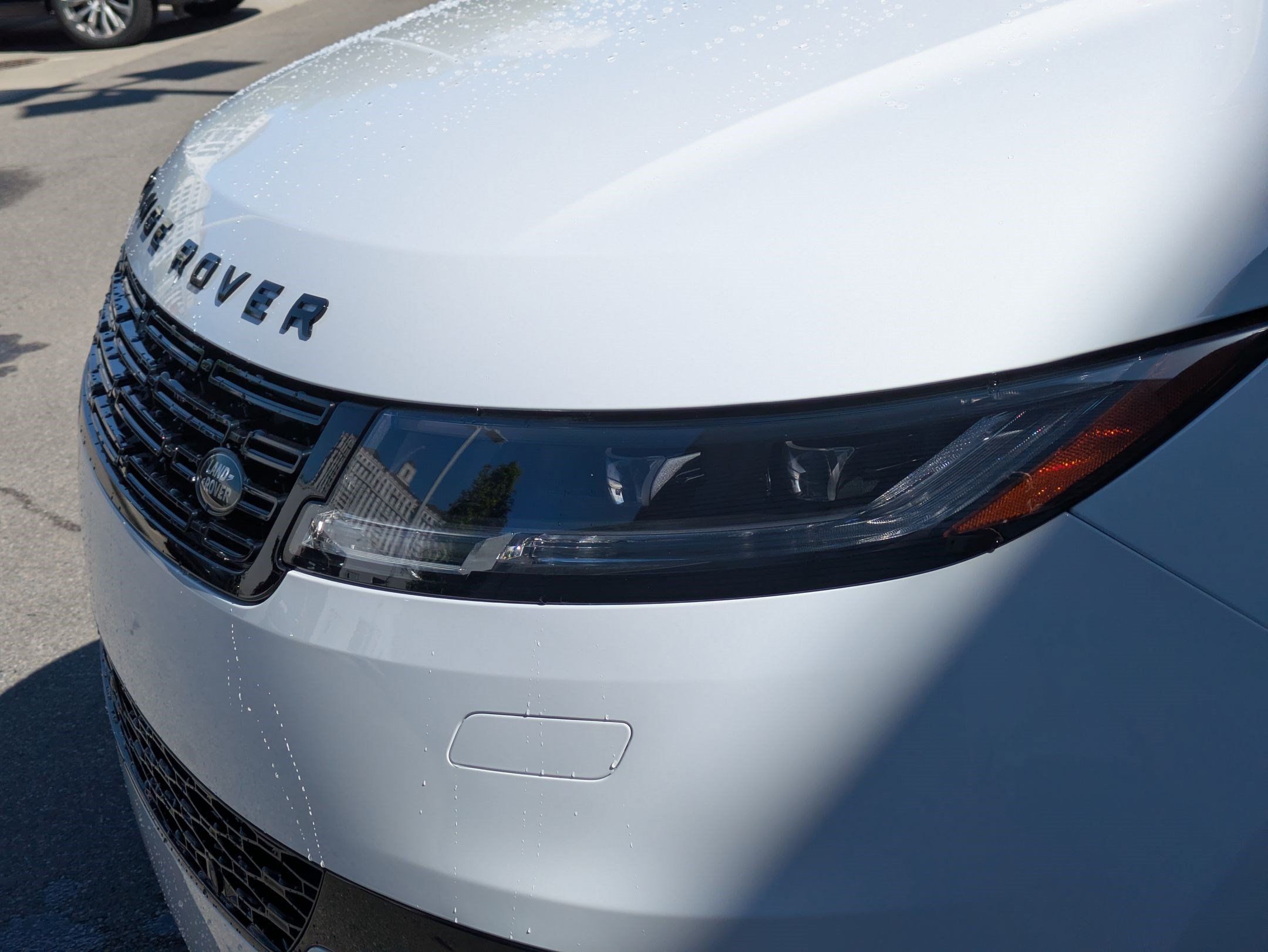 New 2026 Land Rover Range Rover Sport SE AWD/4WD image 9