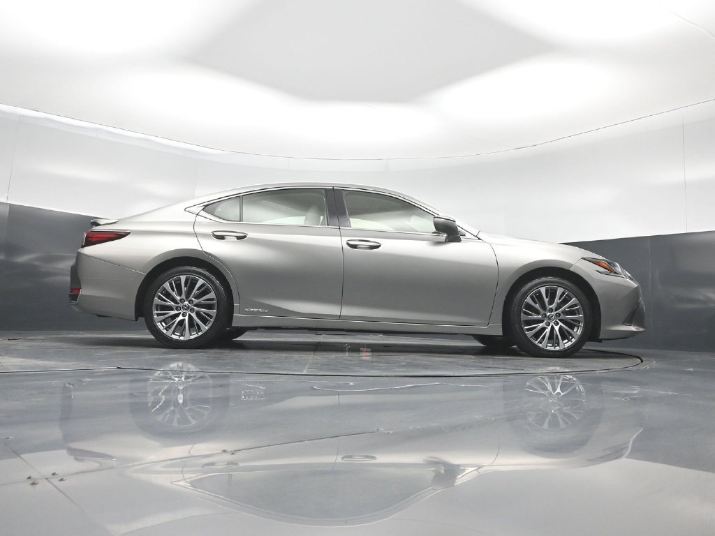 Used 2019 Lexus ES 300h w/ Premium Package FWD image 47
