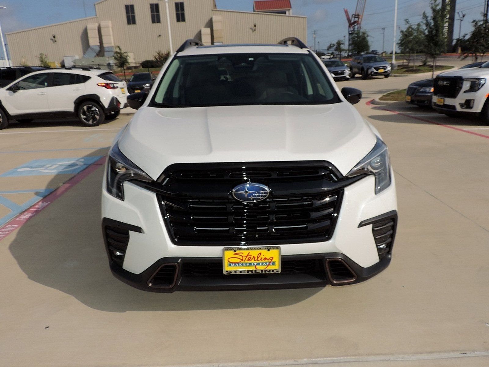 Certified 2025 Subaru Ascent Touring AWD/4WD image 2