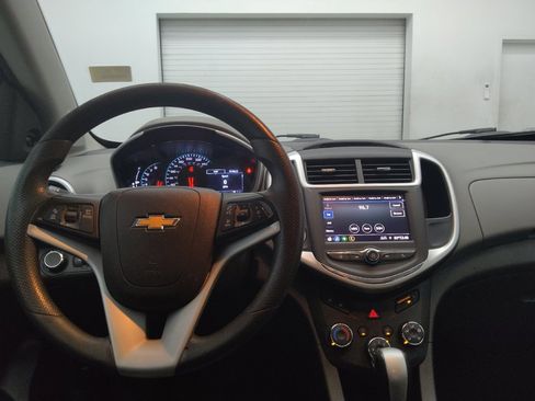 Used 2020 Chevrolet Sonic LT FWD image 22