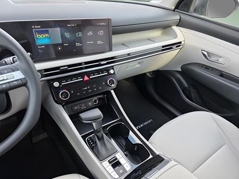 New 2026 Hyundai Tucson SEL image 17
