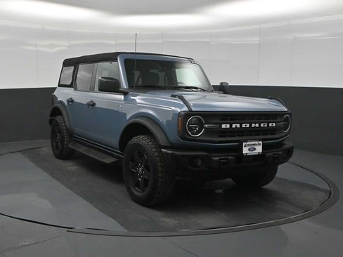 Used 2024 Ford Bronco Black Diamond AWD/4WD image 2