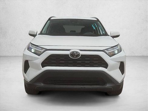 Used 2024 Toyota RAV4 XLE FWD image 2