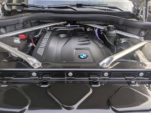 Used 2023 BMW X7 xDrive40i image 25