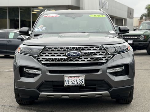 Certified 2023 Ford Explorer Limited w/ Hybrid Equipment Group 310A image 2