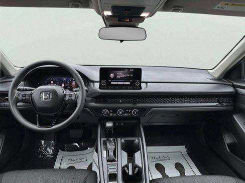 Used 2025 Honda Accord LX image 27