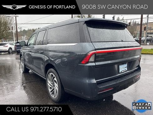 Used 2025 Lincoln Navigator L Reserve AWD/4WD image 5