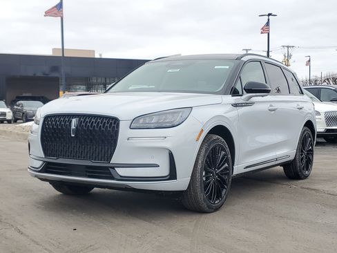 New 2026 Lincoln Corsair Premiere image 2