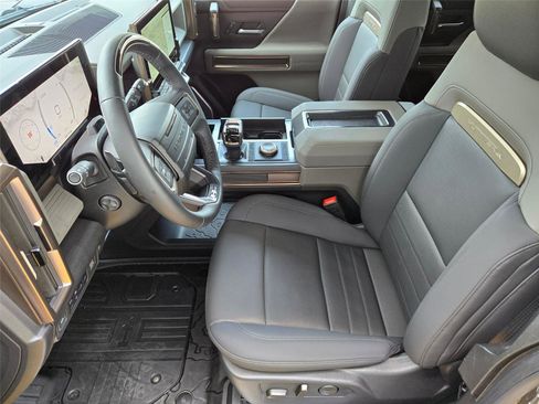 Used 2024 GMC Hummer EV 2X w/ LPO, Illumination Package AWD/4WD image 11