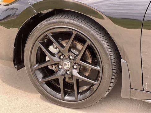 Certified 2025 Honda Civic Sport image 9