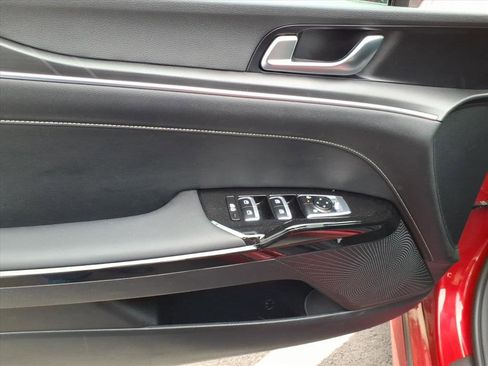Used 2025 Kia K5 GT-Line image 13