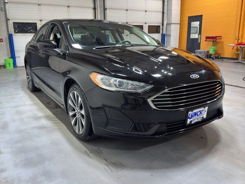 Used 2019 Ford Fusion SE image 7