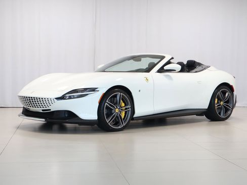Certified 2024 Ferrari Roma Spider image 2
