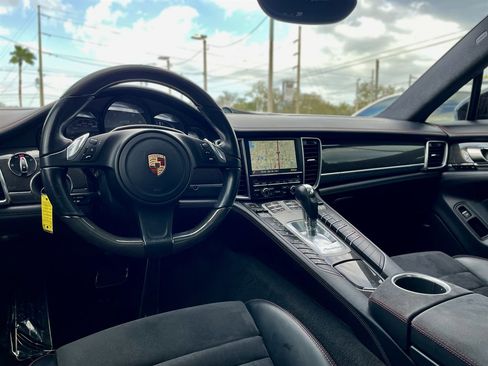 Used 2015 Porsche Panamera GTS image 14