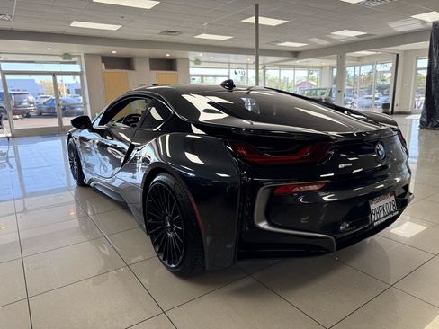 Used 2014 BMW i8 AWD/4WD image 8