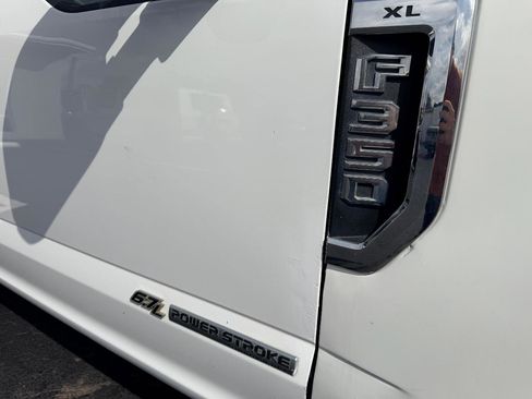 Used 2019 Ford F350 XL w/ Power Equipment Group AWD/4WD image 9