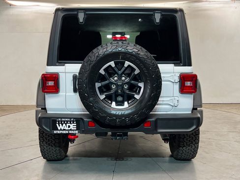 Used 2026 Jeep Wrangler Unlimited Rubicon AWD/4WD image 5