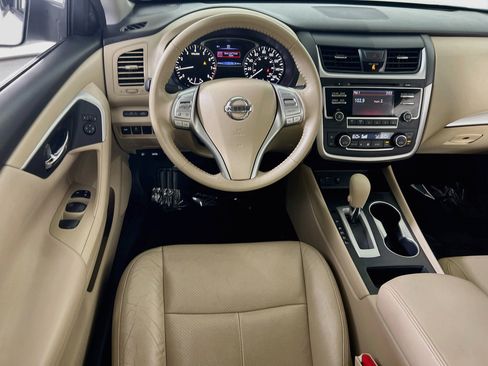 Used 2017 Nissan Altima 2.5 SV FWD image 21