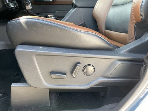 Used 2024 Ford Bronco Outer Banks image 25