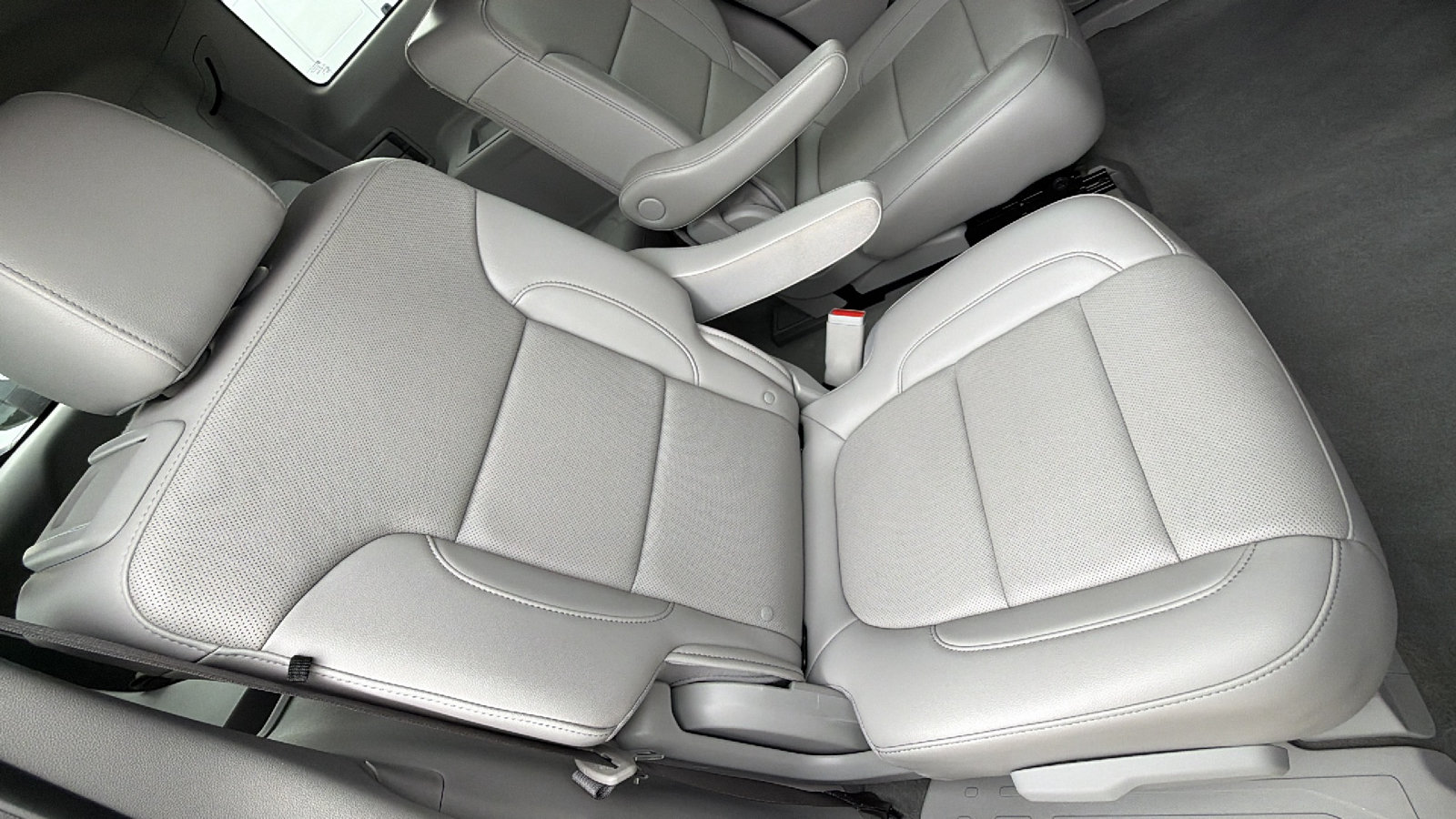 Used 2023 GMC Acadia SLT AWD/4WD image 19