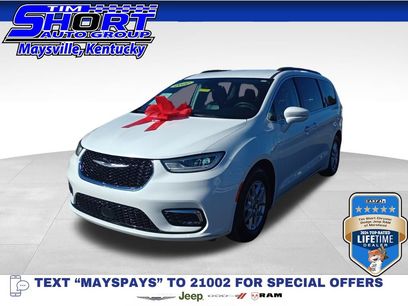 Used 2022 Chrysler Pacifica Touring-L