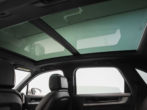 New 2026 Porsche Cayenne S AWD/4WD image 51