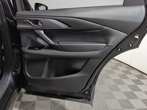 Used 2023 MAZDA CX-9 Touring image 39