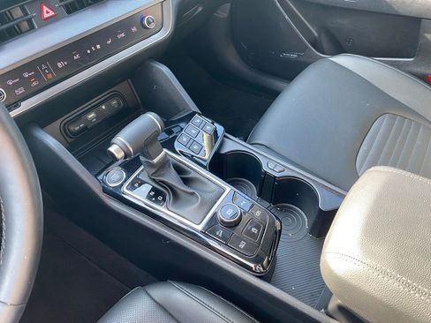 New 2025 Kia Sportage SX image 24