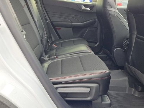 Used 2025 Ford Escape ST-Line w/ Tech Pack #1 image 9