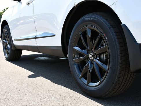New 2026 Acura RDX SH-AWD image 9