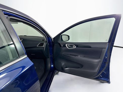 Used 2018 Nissan Sentra SV FWD image 29
