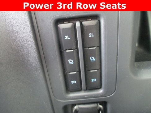 Used 2025 Ford Expedition Max Platinum w/ Stealth Appearance Package image 25